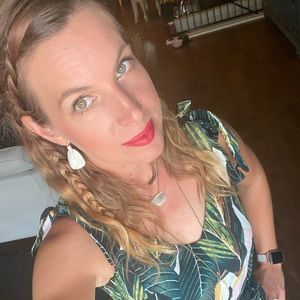 Meet your Posher, Cathy